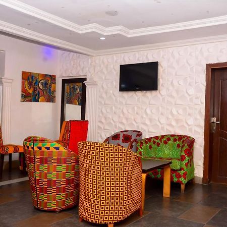 Connecting Lagos Suites Eksteriør bilde